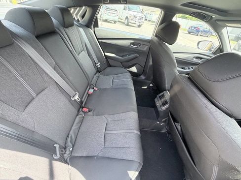Used 2025 Honda Accord Sport image 9