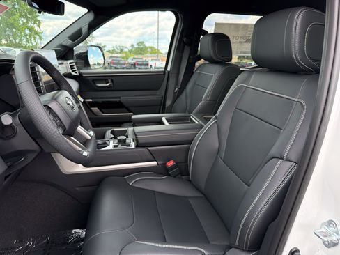New 2026 Toyota Tundra Limited AWD/4WD image 12