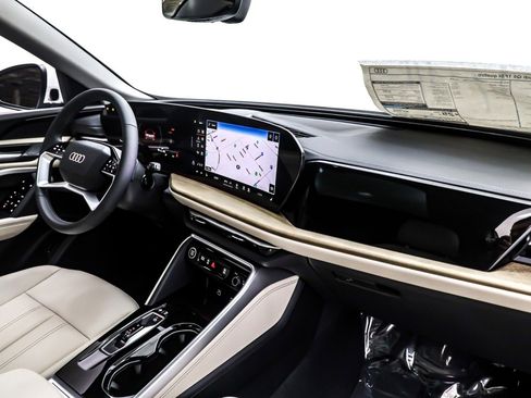 New 2025 Audi Q5 Premium image 5