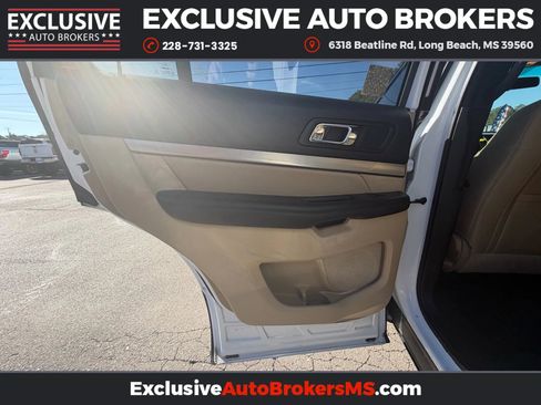 Used 2017 Ford Explorer XLT image 34
