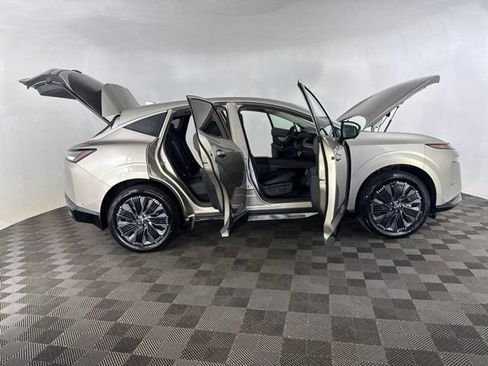 Certified 2025 Nissan Murano Platinum w/ Cargo Package AWD/4WD image 13