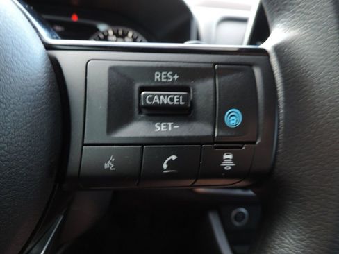 Used 2021 Nissan Rogue SV image 27