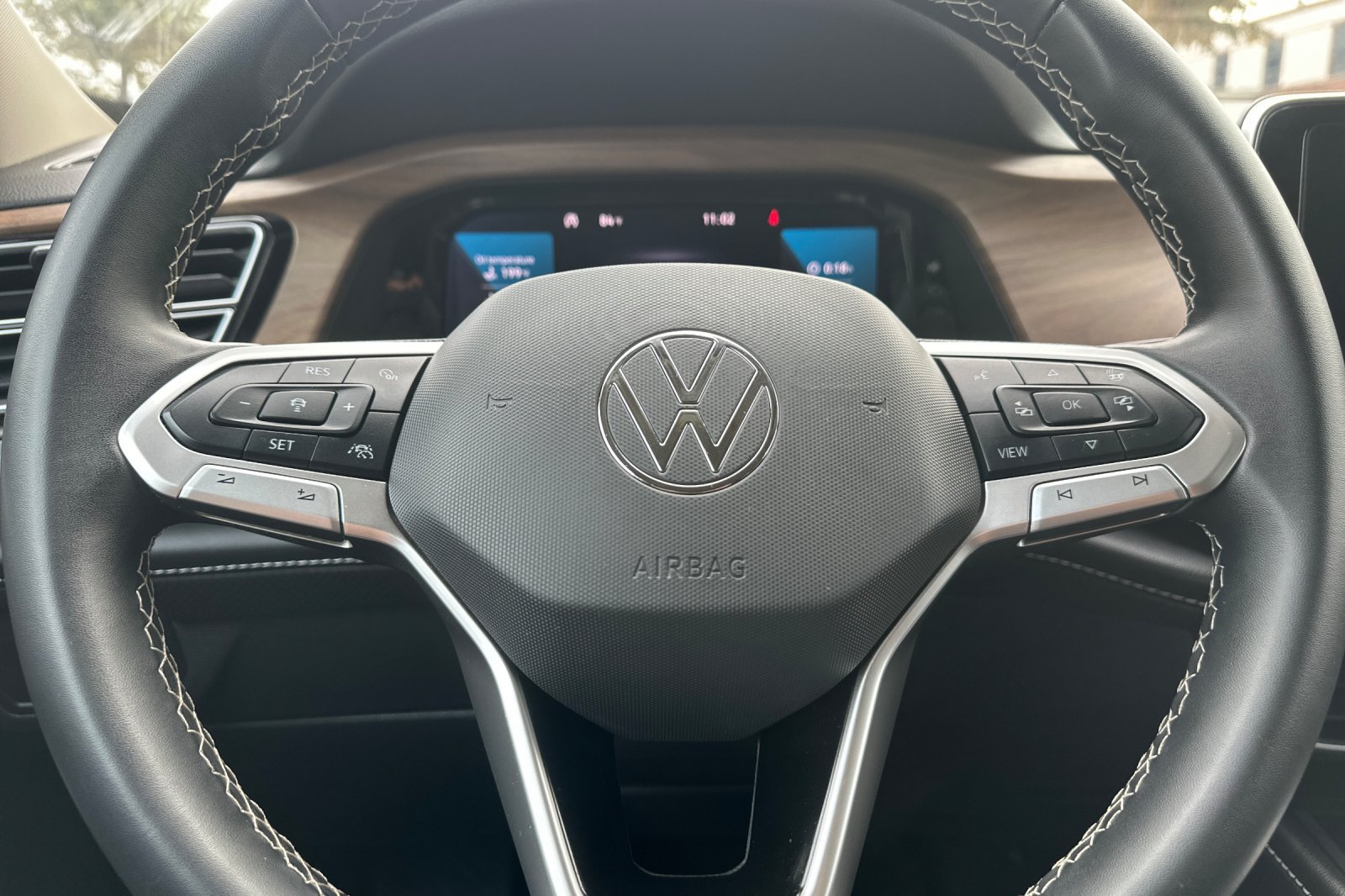 Used 2024 Volkswagen Atlas SE FWD image 23