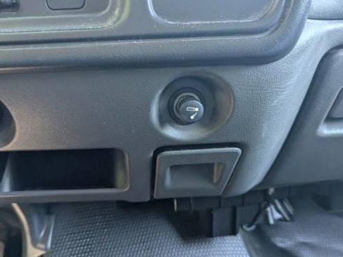 Used 2006 Chevrolet Silverado 1500 W/T RWD image 30