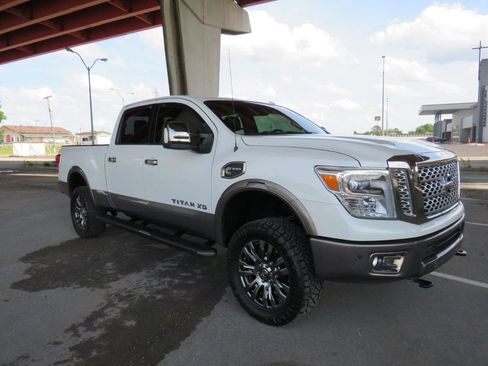 Used 2018 Nissan Titan Platinum Reserve w/ Platinum Utility Package image 4