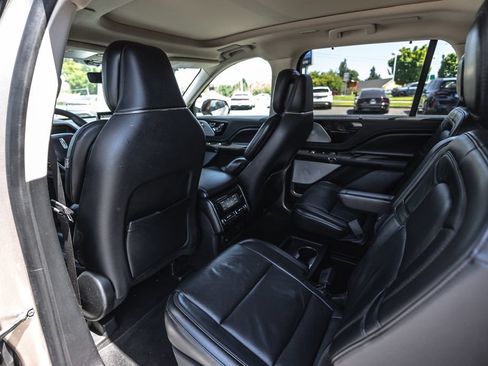 Used 2020 Lincoln Aviator Reserve w/ Equipment Group 202A AWD/4WD image 21