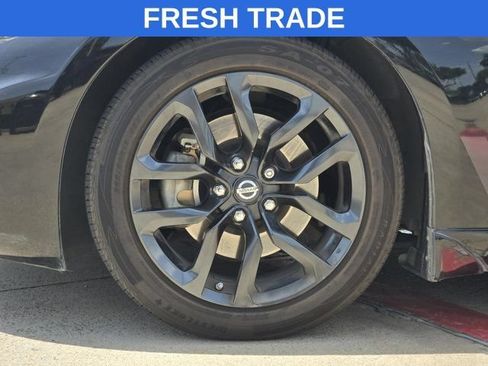 Used 2018 Nissan 370Z Coupe w/ Z34 Heritage Edition - Black RWD image 11