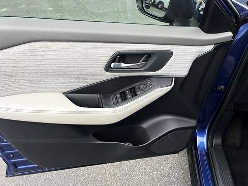 Certified 2021 Nissan Rogue SV FWD image 19