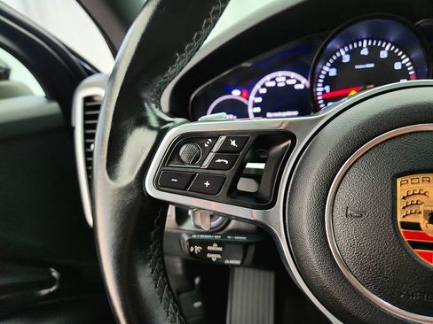 Used 2020 Porsche Cayenne AWD/4WD image 21