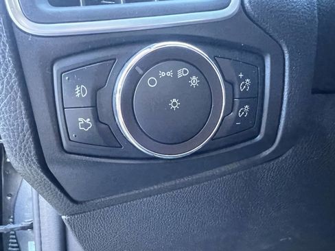 Used 2014 Ford Focus Titanium image 22