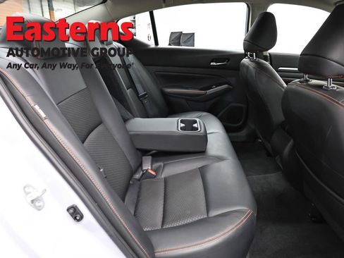 Used 2023 Nissan Altima 2.5 SR FWD image 23