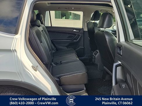 Certified 2024 Volkswagen Tiguan SE AWD/4WD image 15
