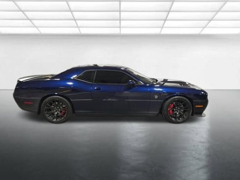 Used 2015 Dodge Challenger SRT Hellcat image 3