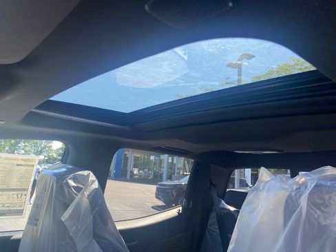 New 2025 Chevrolet Colorado ZR2 w/ Technology Package image 10