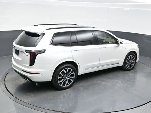 Certified 2025 Cadillac XT6 Sport w/ Platinum Package AWD/4WD image 35