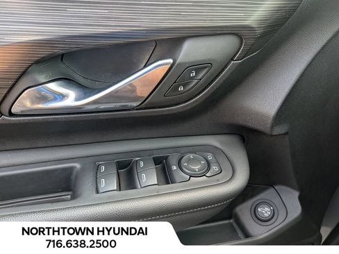 Used 2023 GMC Terrain SLE w/ Driver Convenience Package AWD/4WD image 28