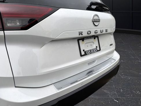New 2026 Nissan Rogue SV image 30