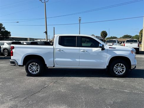New 2026 Chevrolet Silverado 1500 LT image 3