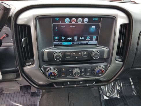 Used 2018 Chevrolet Silverado 1500 LT w/ All Star Edition AWD/4WD image 21