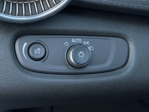 New 2026 Chevrolet Trax ACTIV w/ Driver Confidence Package image 18