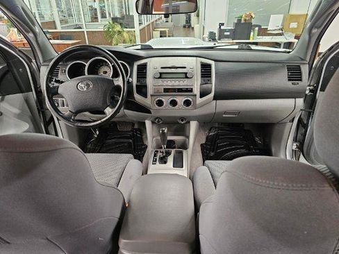 Used 2008 Toyota Tacoma PreRunner image 9