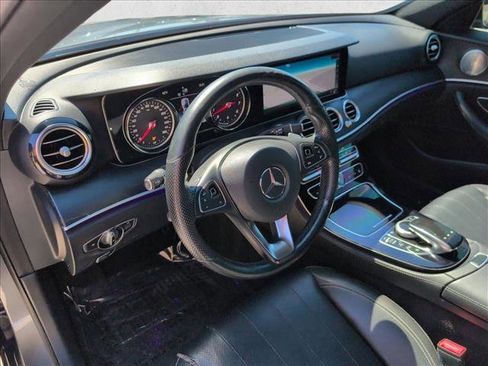 Used 2017 Mercedes-Benz E 300 4MATIC image 10