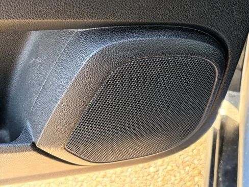 Used 2015 Cadillac SRX Luxury image 15