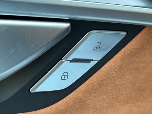 New 2025 Audi A8 L 3.0T image 60