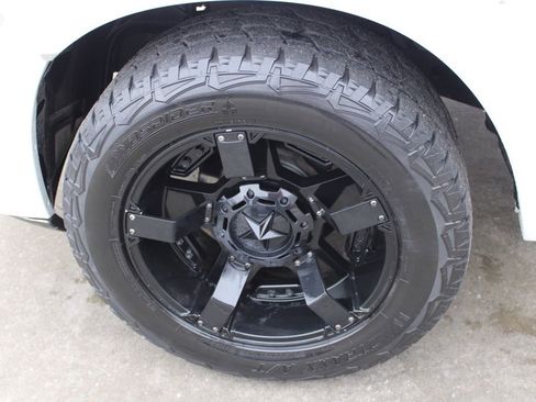 Used 2019 RAM 1500 Express w/ Express Value Package image 12