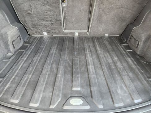 Used 2020 Land Rover Discovery Sport S image 33