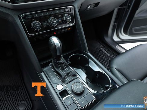 Used 2023 Volkswagen Atlas SE w/ Panoramic Sunroof Package image 24