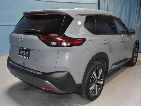 Used 2023 Nissan Rogue SL w/ SL Premium Package image 33