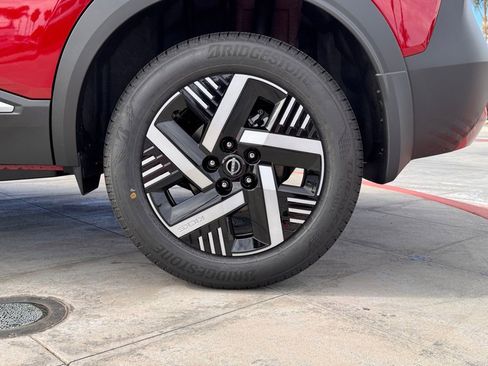 New 2026 Nissan Kicks SV w/ SV Premium Package image 8