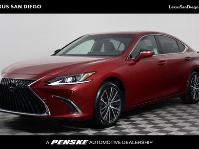 Certified 2025 Lexus ES 300h w/ Premium Package