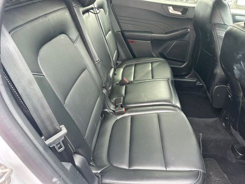 Used 2025 Ford Escape Platinum AWD/4WD image 15