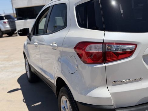 Used 2019 Ford EcoSport SE AWD/4WD image 9