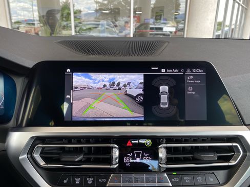 Used 2020 BMW 330i xDrive Sedan w/ Premium Package AWD/4WD image 4