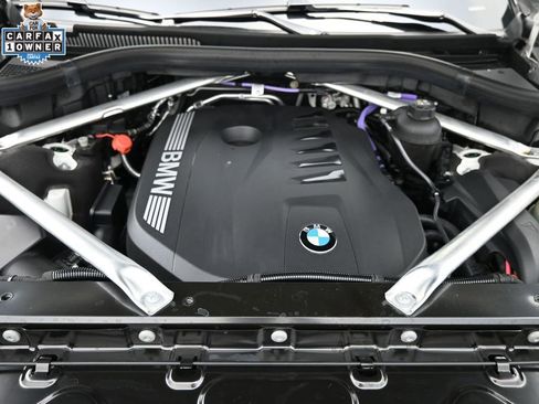 Certified 2025 BMW X7 xDrive40i w/ Executive Package image 18