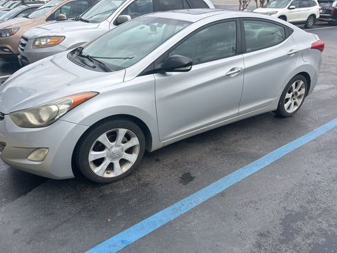 Used 2012 Hyundai Elantra Limited w/ Technology Pkg 5 image 1