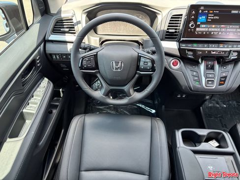 Used 2026 Honda Odyssey EX-L image 16