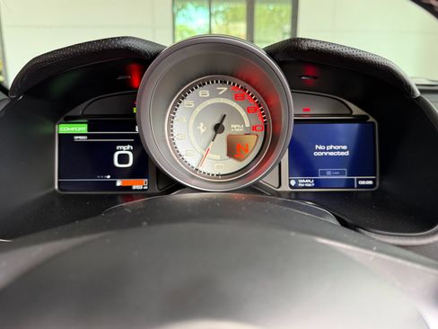 Used 2020 Ferrari Portofino image 41