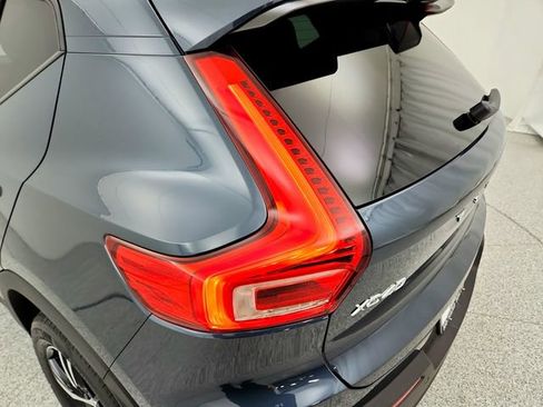 New 2026 Volvo XC40 B5 Core w/ Climate Package image 26