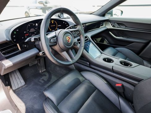 Certified 2021 Porsche Taycan 4S image 4