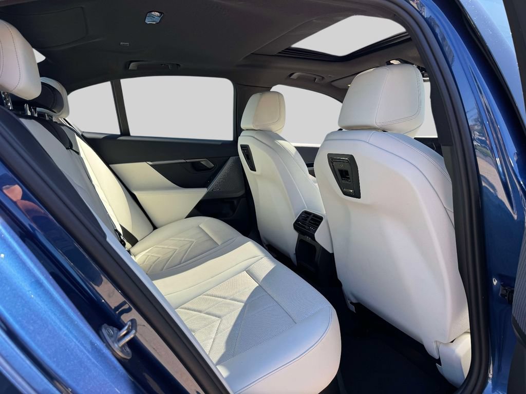 Certified 2024 BMW 530i xDrive w/ Premium Package AWD/4WD image 12