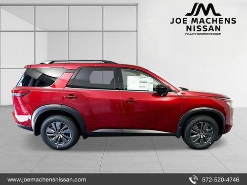 New 2026 Nissan Pathfinder SV w/ SV Premium Package AWD/4WD image 7