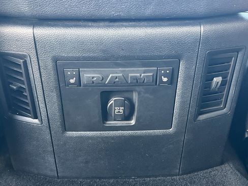 Used 2017 RAM 2500 Longhorn w/ Convenience Group image 30