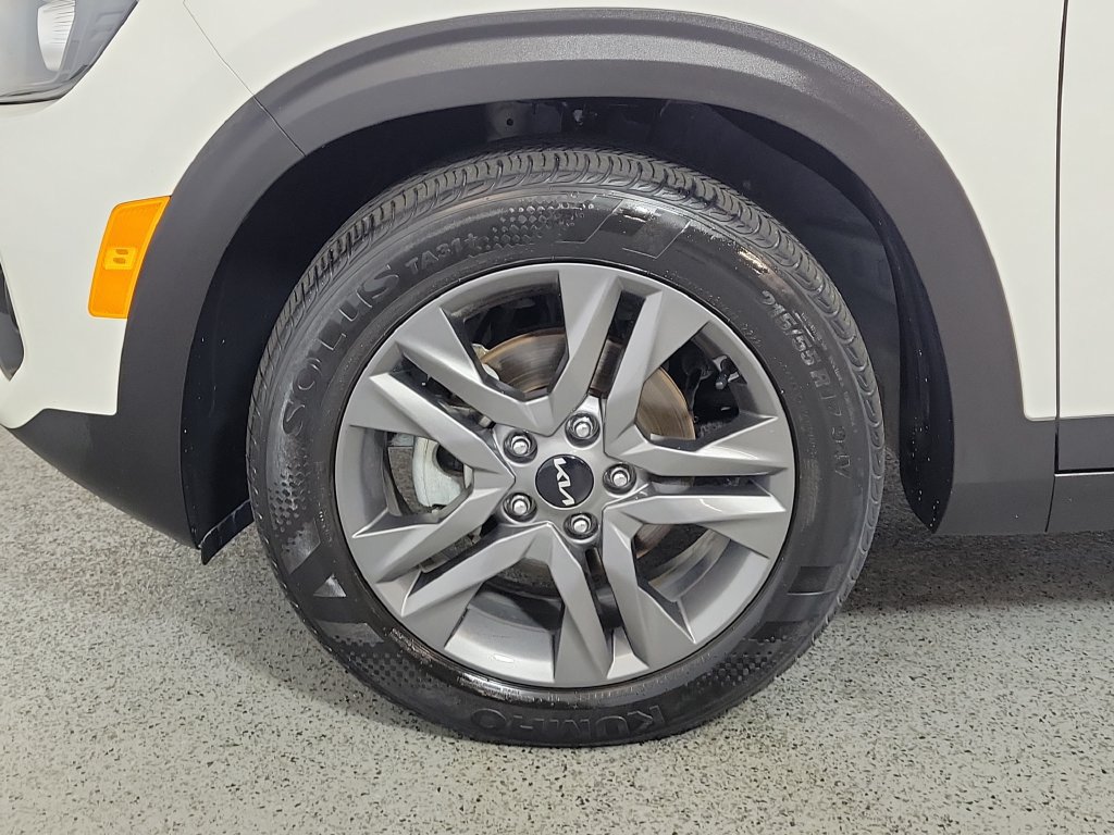 Used 2023 Kia Seltos S FWD image 10