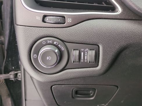 Certified 2019 Jeep Cherokee Trailhawk w/ Cold Weather Group image 28