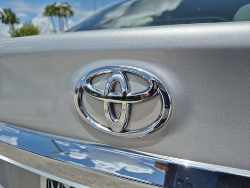 Used 2012 Toyota Corolla LE FWD image 23