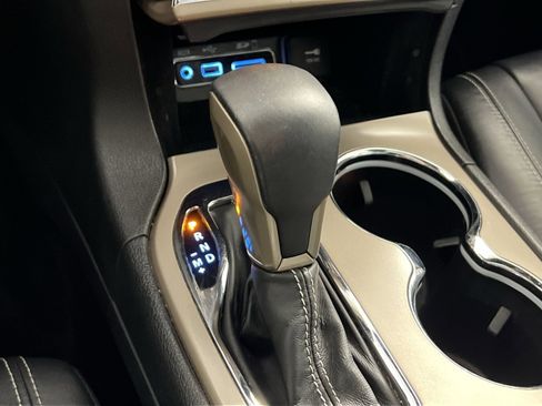 Used 2017 Jeep Grand Cherokee Limited w/ Jeep Active Safety Group image 22